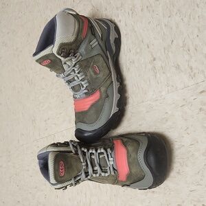 Keen waterproof hiking boots